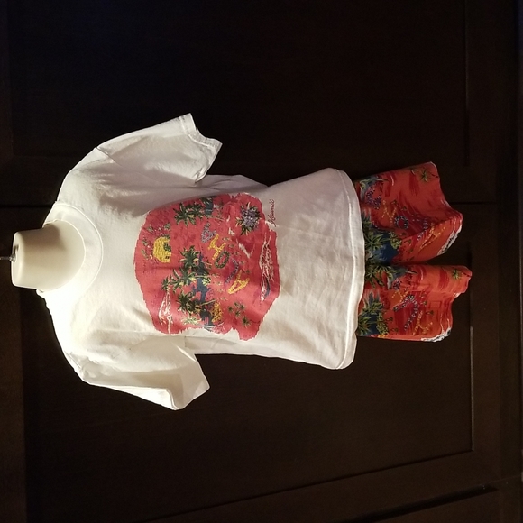 Toddler Aloha Wear Hawaiian Print Tshirt over matching shorts Size M (10-12) - Picture 1 of 12